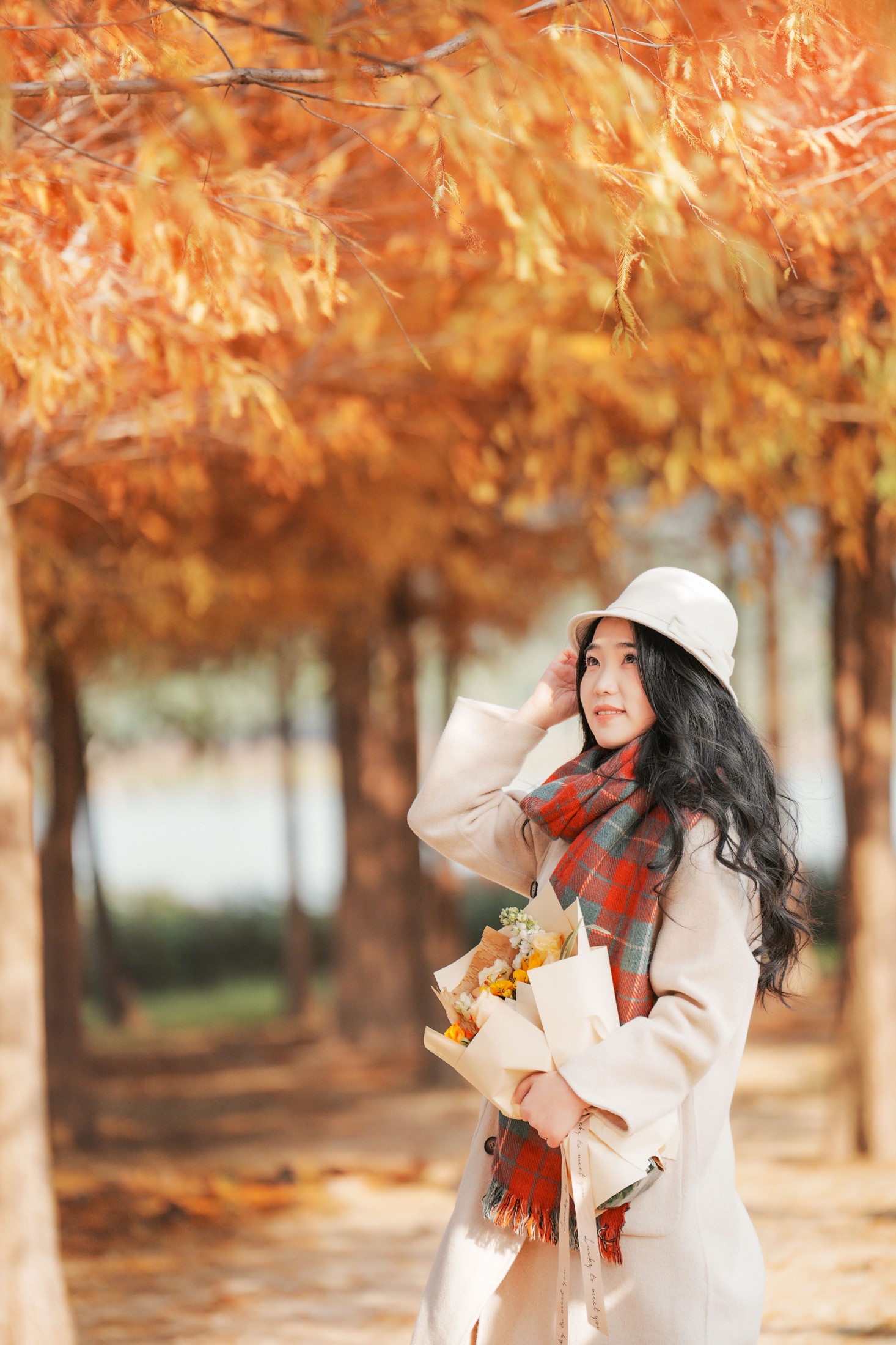 陆琳 – 《秋季人像拍摄》[15P]