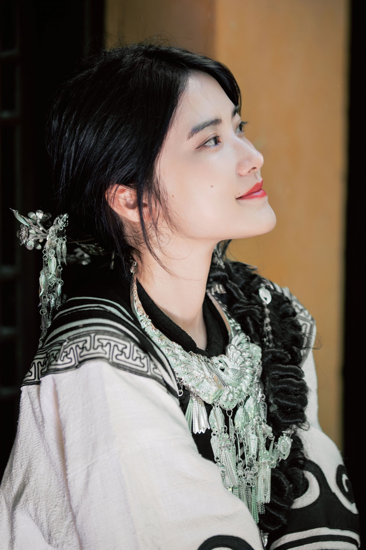 Sandra - 《彝族少女》[57P]